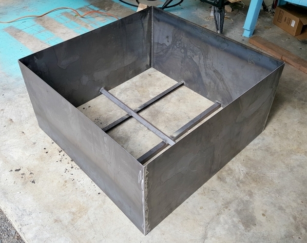 Incredible Modern Diy Welded Fire Pit Our Fire Pit Makeover Dans Le Lakehouse Diy Square Fire Pit
